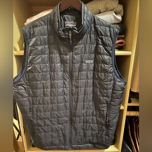 Men’s Patagonia Nano-Puff Vest. Size XL, Color: Navy.